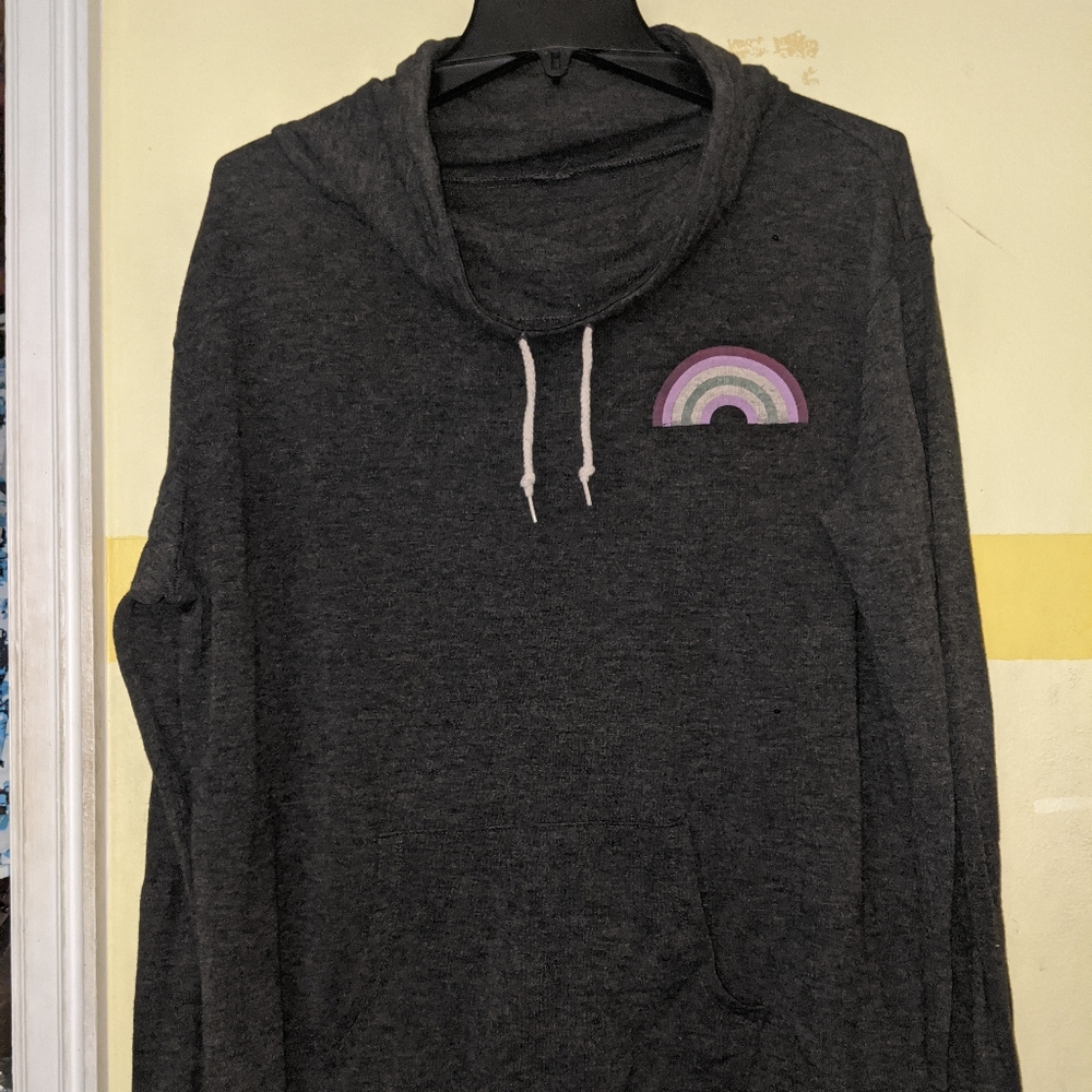 Cowl neck lightweight pullover